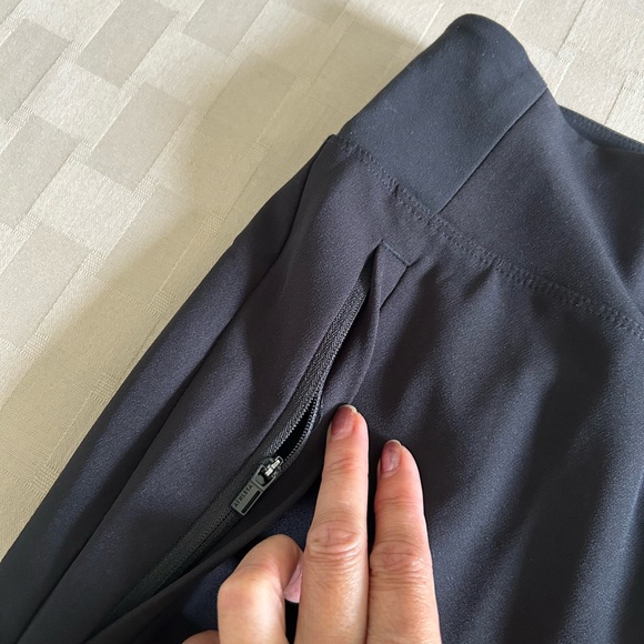 Athleta Black Ankle Pants - Picture 7 of 14